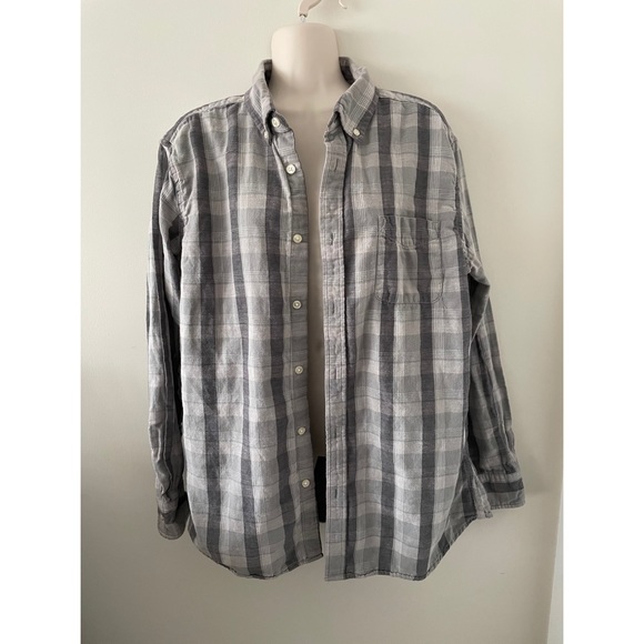 Sonoma Tops - ❗️FINAL SALE! Gray Toned Lightweight Unisex Flannel